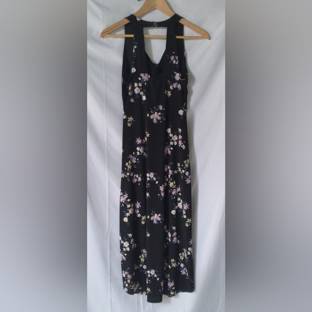 Candies Women's Sleeveless Floral High/Low Hem 2 Button Band Neck Closure Size M